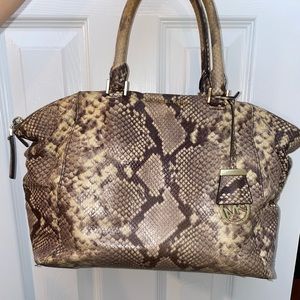 Michael Kors purse and matching wallet